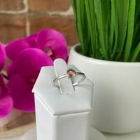 Ružičasti turmalin okrugli prsten sa sterling srebrnim prugom i veličinom