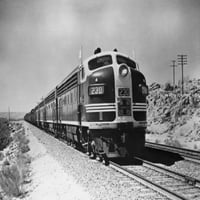 Vlak na željezničkoj pruzi, Railway Santa Fe, Victorville, Kalifornija, Sjedinjene Američke Države Poster