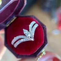 Heiheiup srebrni V oblik oblika dijamant v prsten za rhinestone Elegantne geometrije Rhinestone prsten puni dijamantni prstenovi za žene prsten
