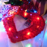 Dan zaljubljenih valentinova viseći od crvenih srčana viseći vrata Garland Dekoracija sa LED svjetlom