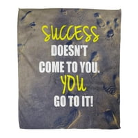 Bacanje pokrivača toplo ugodno ispis flanela inspirativna motivacija koja kaže da uspjeh dolazi na vas