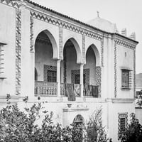 Mourska vila sa prozorima zaštićenim željeznim šipkama, magični fenjerbogan, oko 1900; Alžir, Alžir John Short dizajn slike