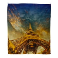 Super meko bacanje pokrivač plave europe dramatične nebeske boje iznad Eiffelovog tornja u Parizu Francuska Green Travel Home Dekorativni flanel baršunasti pokrivač