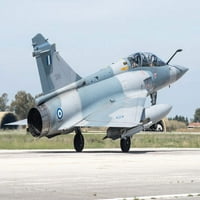 Hellenic Air Force Mirage 2000-5bg slijetanje na Andravida Air Base, Grčka Poster Print Daniele Faccioli